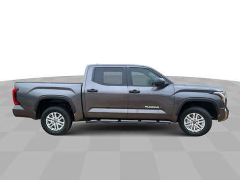 Used 2024 Toyota Tundra SR5 AWD/4WD image 9