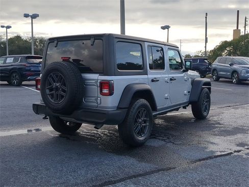 Used 2024 Jeep Wrangler Sport S image 6