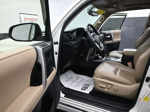 Used 2017 Toyota 4Runner Limited image 17