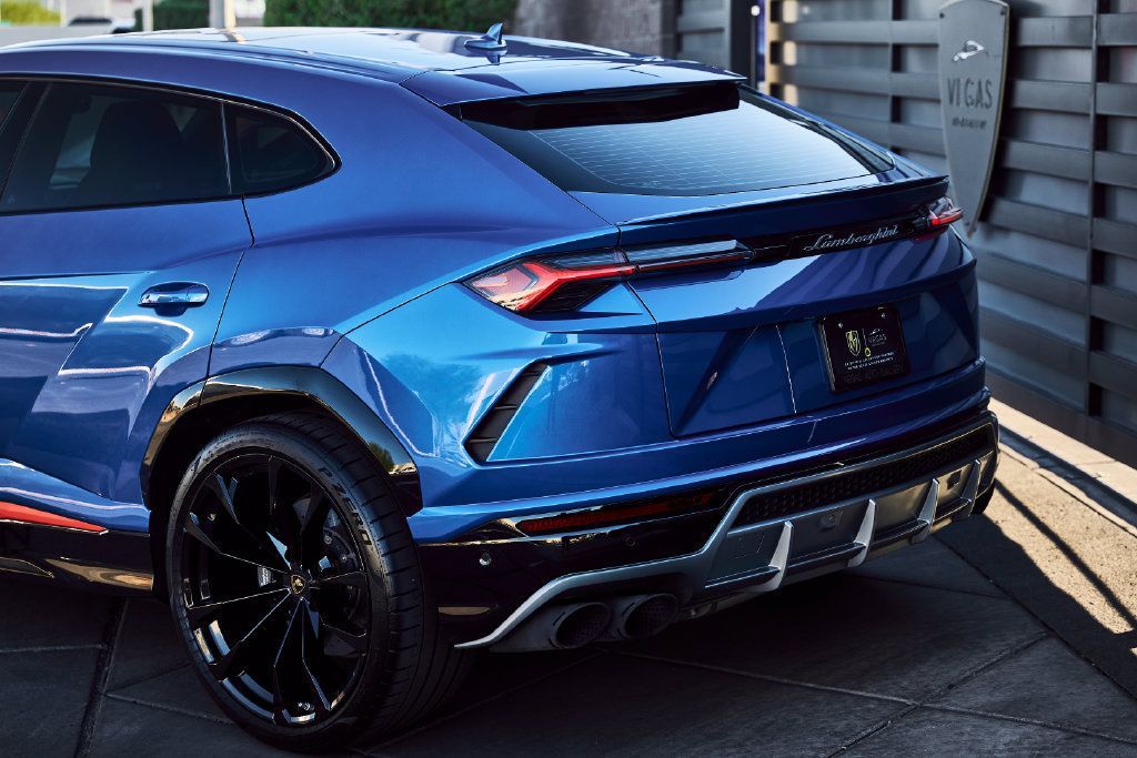 Used 2020 Lamborghini Urus AWD/4WD image 6