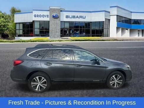 Used 2019 Subaru Outback 3.6R Limited AWD/4WD image 6
