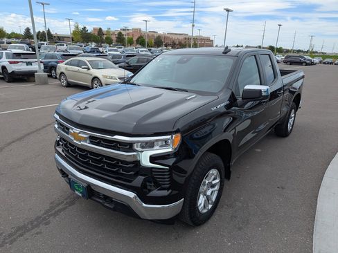 Used 2025 Chevrolet Silverado 1500 LT AWD/4WD image 8
