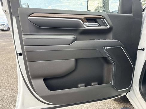 Used 2024 Chevrolet Silverado 2500 LT image 22