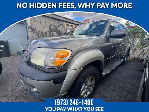 Used 2004 Toyota Sequoia SR5 image 1