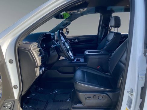 Used 2024 GMC Yukon SLT image 9