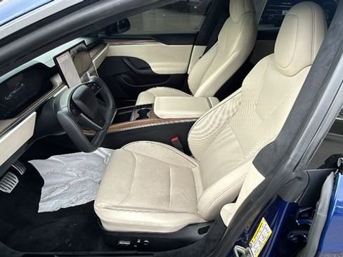 Used 2021 Tesla Model S Plaid image 17