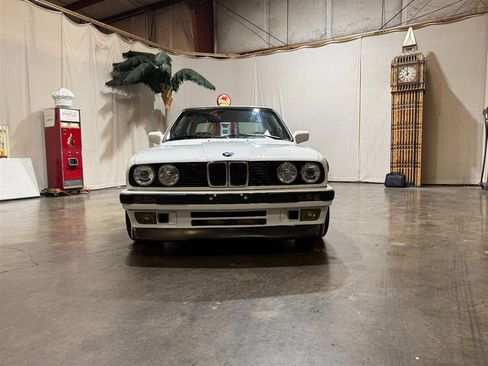 Used 1987 BMW 325is Coupe RWD image 7
