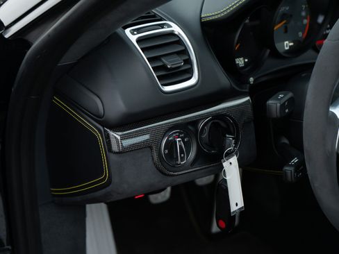 Used 2016 Porsche Cayman GT4 RWD image 19