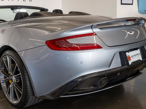 Used 2014 Aston Martin Vanquish Volante image 22