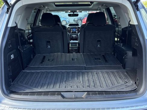 Used 2019 Subaru Ascent Premium AWD/4WD image 16