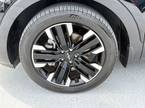 Used 2024 Kia Telluride SX FWD image 12
