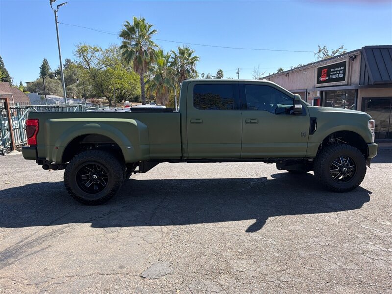 Used 2022 Ford F350 Lariat w/ Lariat Ultimate Package AWD/4WD image 7