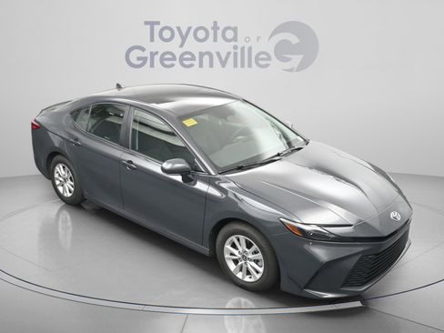 Used 2025 Toyota Camry LE FWD image 20