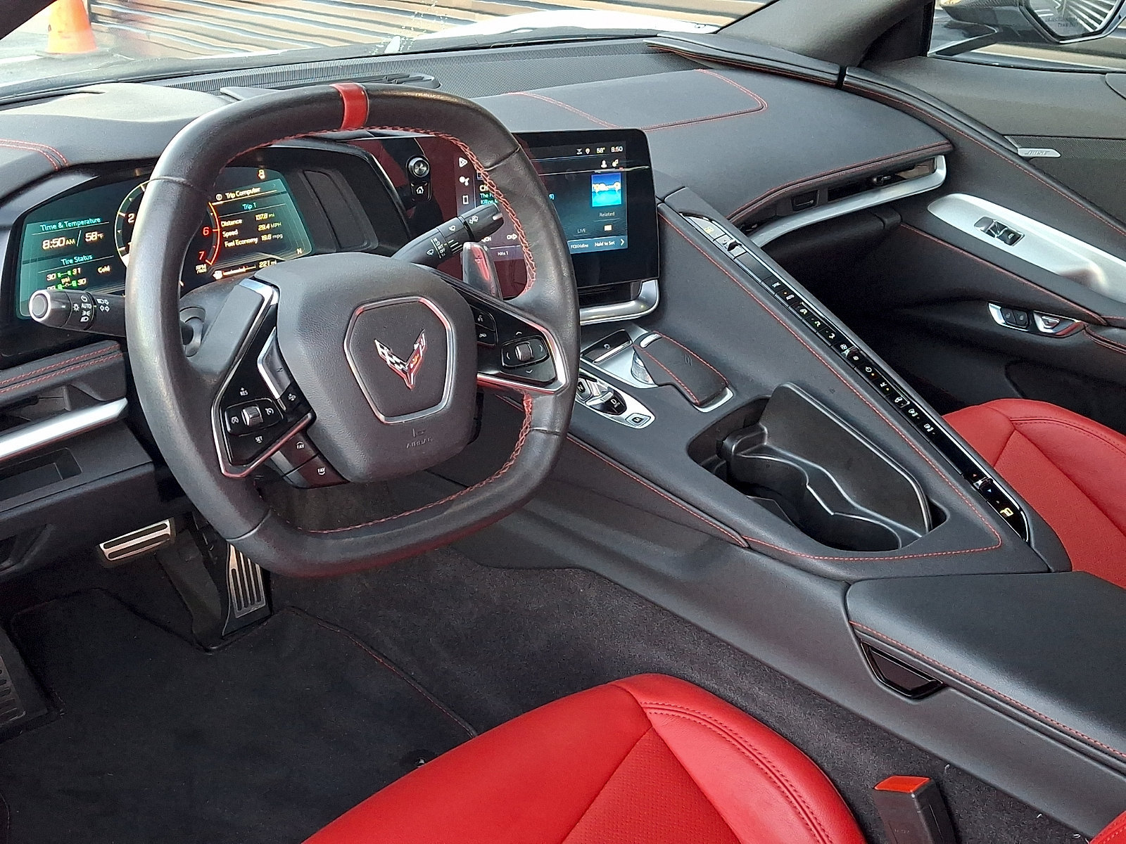 Used 2024 Chevrolet Corvette Stingray Convertible w/ 1LT RWD image 4