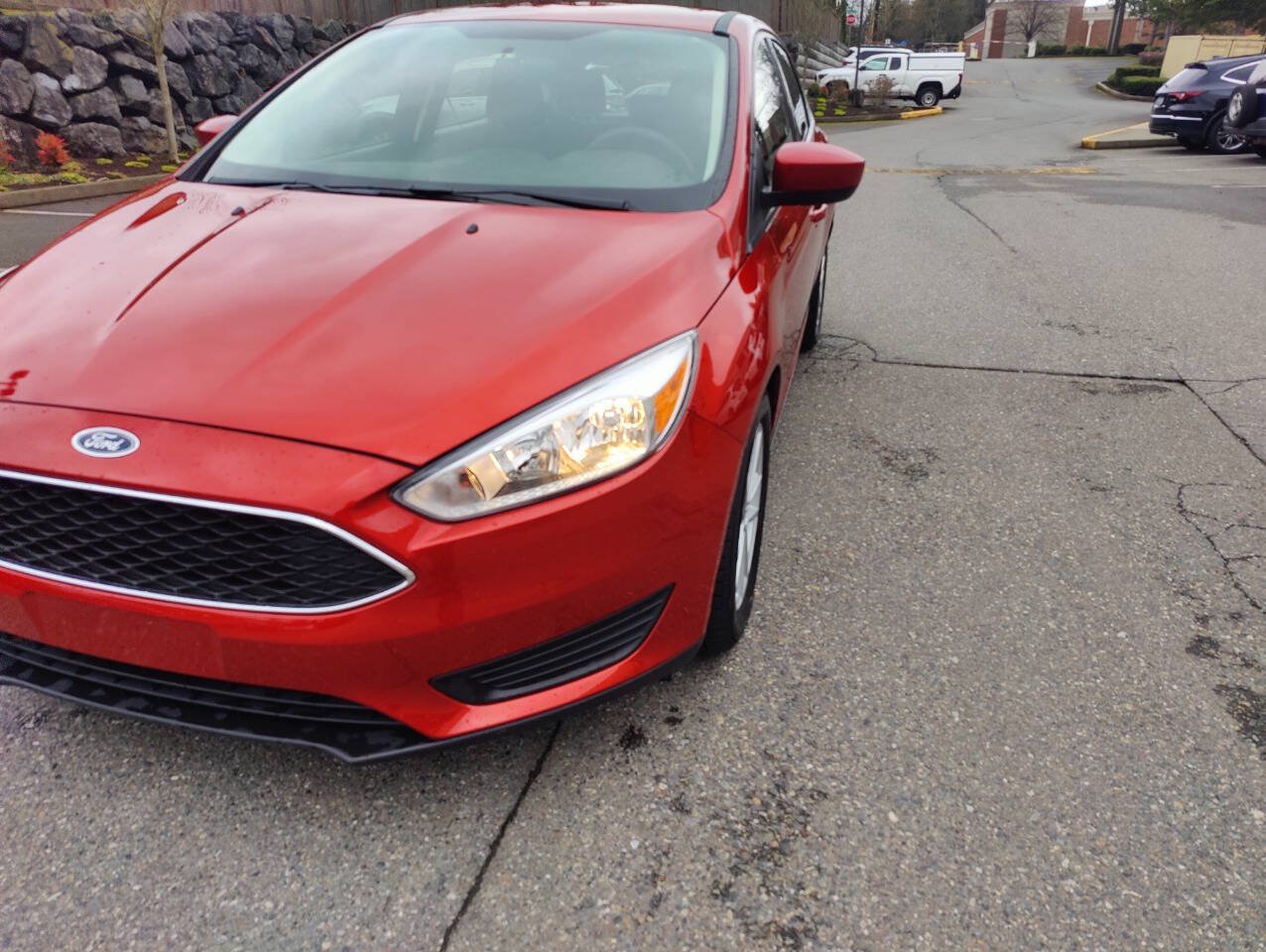 Used 2018 Ford Focus SE FWD image 7