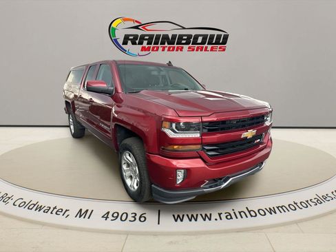 Used 2018 Chevrolet Silverado 1500 LT w/ All Star Edition AWD/4WD image 5
