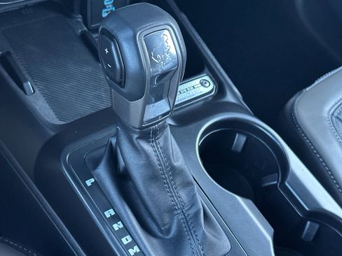 Used 2025 Ford Bronco Outer Banks image 25