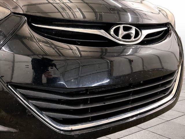 Used 2016 Hyundai Elantra SE FWD image 29