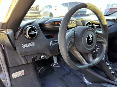 Used 2020 McLaren 720S Performance image 22