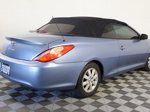 Used 2004 Toyota Solara SE FWD image 3