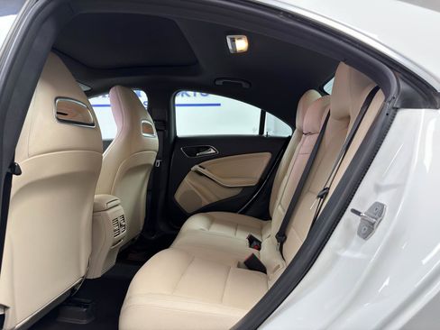 Used 2019 Mercedes-Benz CLA 250 image 30