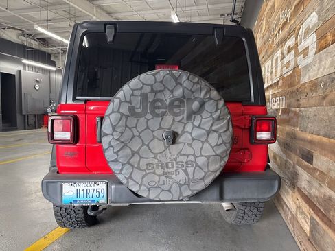 Used 2021 Jeep Wrangler Unlimited Willys image 10