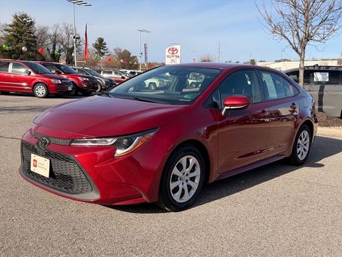 Certified 2022 Toyota Corolla LE image 8