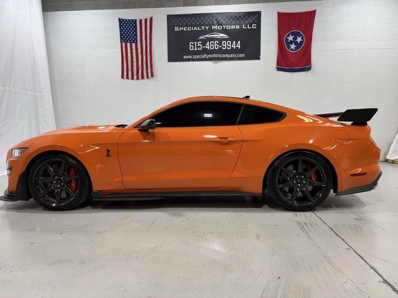 Used 2020 Ford Mustang Shelby GT500 w/ Carbon Fiber Track Pack RWD image 3