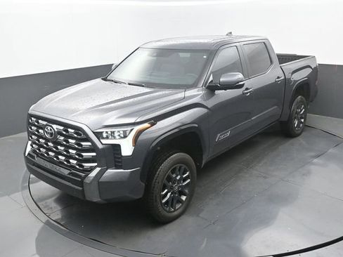 Used 2025 Toyota Tundra Platinum AWD/4WD image 16