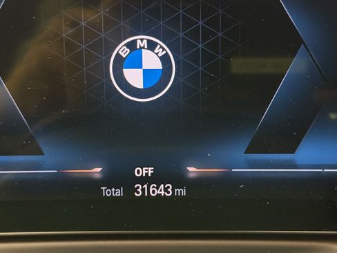 Used 2023 BMW 330i Sedan w/ M Sport Package RWD image 23