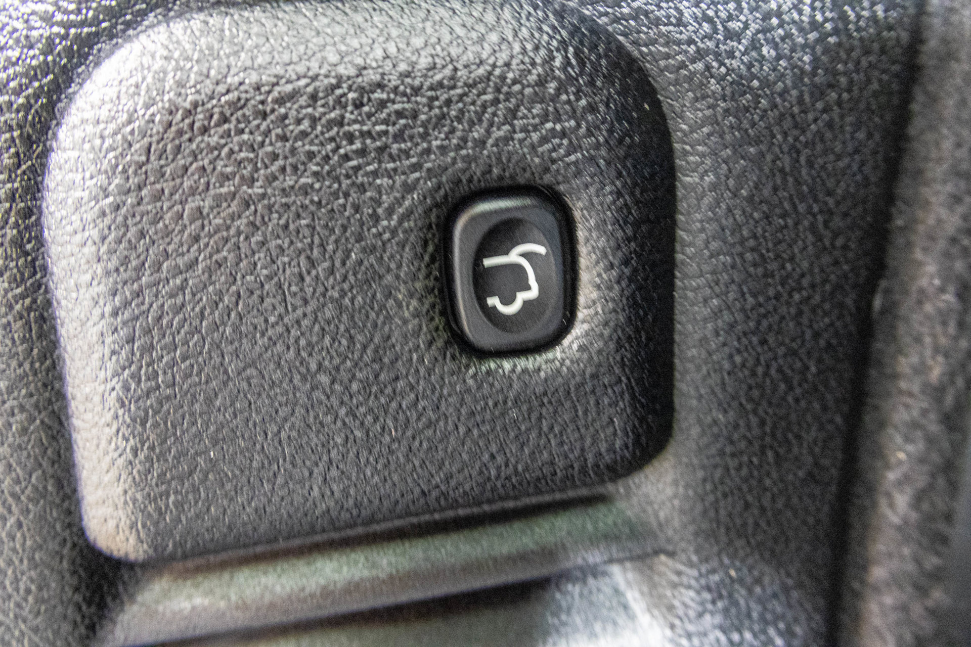Used 2021 Dodge Durango R/T w/ Blacktop Package AWD/4WD image 46