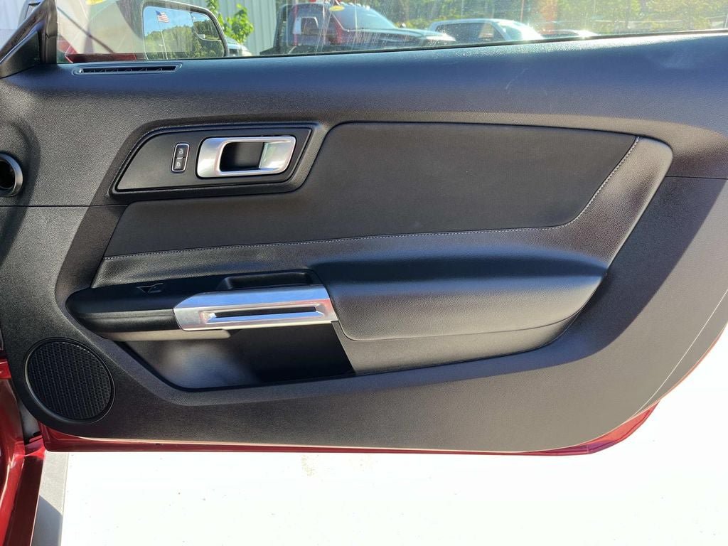 Used 2019 Ford Mustang GT w/ Black Accent Package RWD image 12