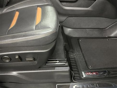 Used 2022 GMC Sierra 1500 AT4 w/ AT4 Premium Package image 47