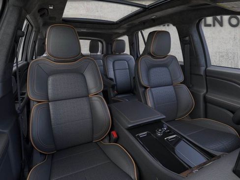 New 2025 Lincoln Aviator Black Label image 32