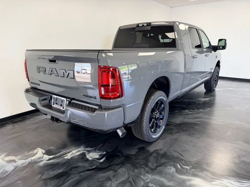 New 2026 RAM 2500 Laramie AWD/4WD image 22