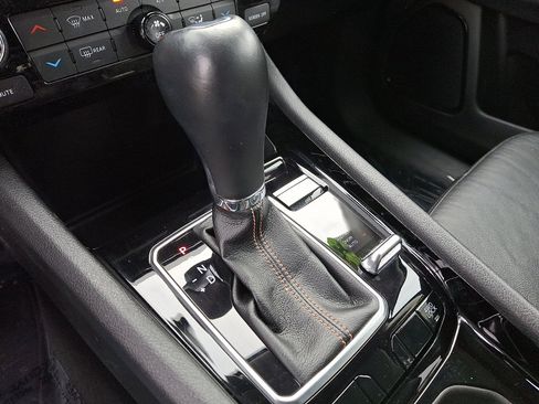 Used 2022 Jeep Compass Limited image 15