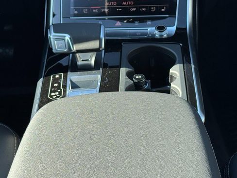 New 2026 Audi Q8 Premium Plus image 11
