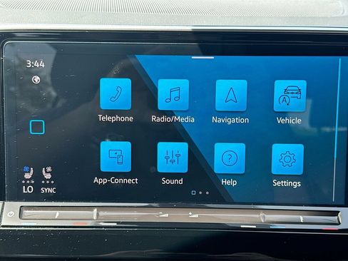 Used 2024 Volkswagen Atlas Cross Sport SEL Premium R-Line AWD/4WD image 16