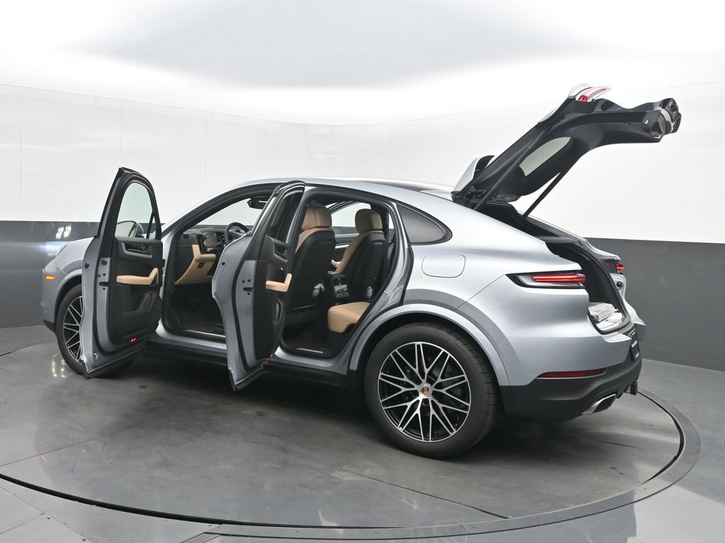 Certified 2026 Porsche Cayenne E-Hybrid Coupe AWD/4WD image 39