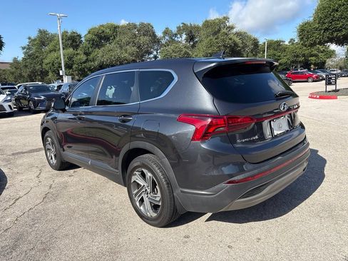 Used 2022 Hyundai Santa Fe SE FWD image 3