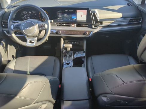 Used 2025 Kia Sportage SX image 21