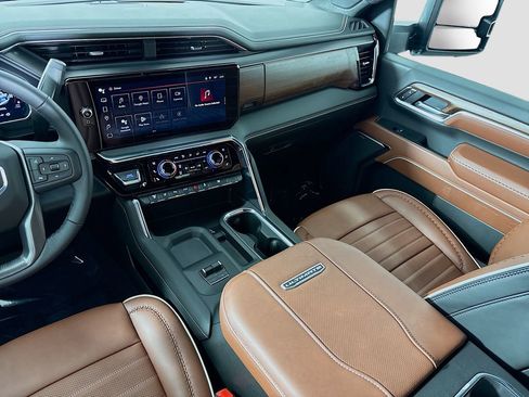 Used 2026 GMC Sierra 3500 Denali Ultimate image 26