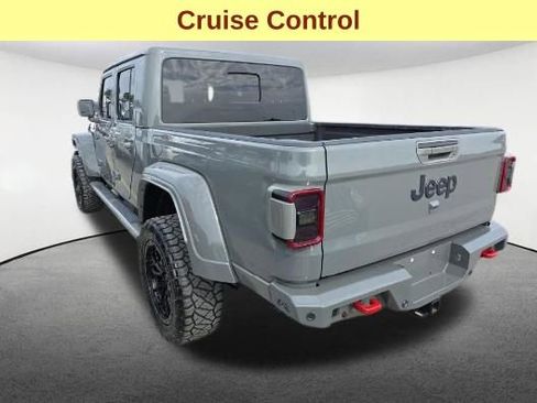 Used 2021 Jeep Gladiator Sport image 8
