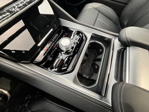 New 2026 Jeep Grand Wagoneer L Limited AWD/4WD image 30