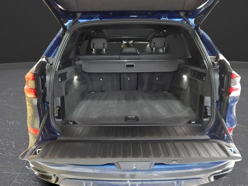 Used 2022 BMW X5 xDrive40i w/ M Sport Package AWD/4WD image 31