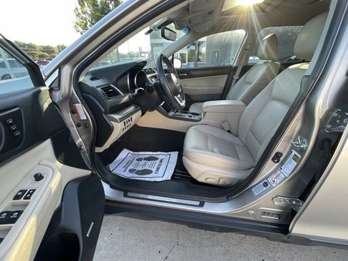 Used 2018 Subaru Outback 2.5i Limited image 10
