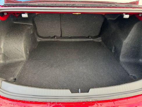 Used 2025 Chevrolet Malibu LT image 38