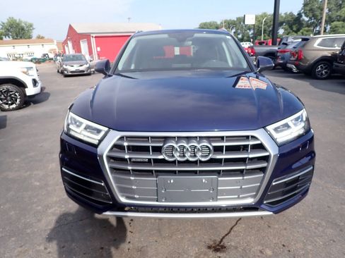 Used 2018 Audi Q5 2.0T Premium Plus w/ Premium Plus Package AWD/4WD image 2