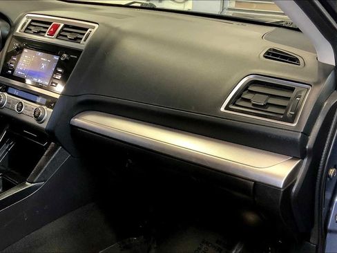 Used 2016 Subaru Outback 2.5i Premium image 17