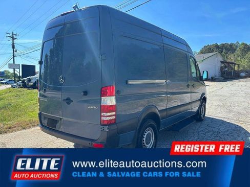 Used 2018 Mercedes-Benz Sprinter 2500 image 8